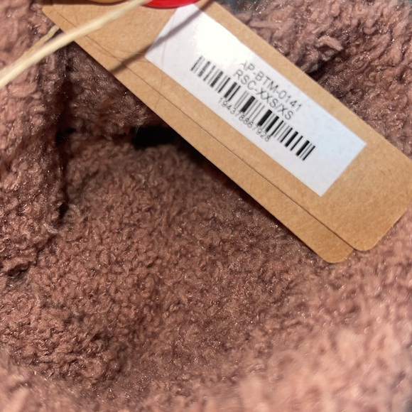 NWT Skims Boucle Shorts - Rose Clay - Picture 4 of 4